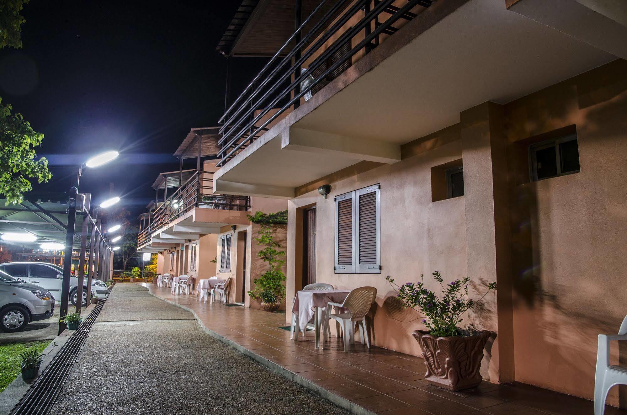 Hotel Del Pasaje Termas del Daymán Exterior foto